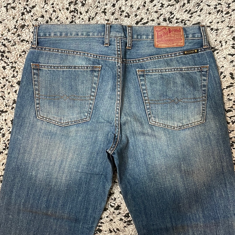 Lucky Brand by Gene Montesano Short Inseam Jeans—Size 34, Blue - Picture 8 of 13